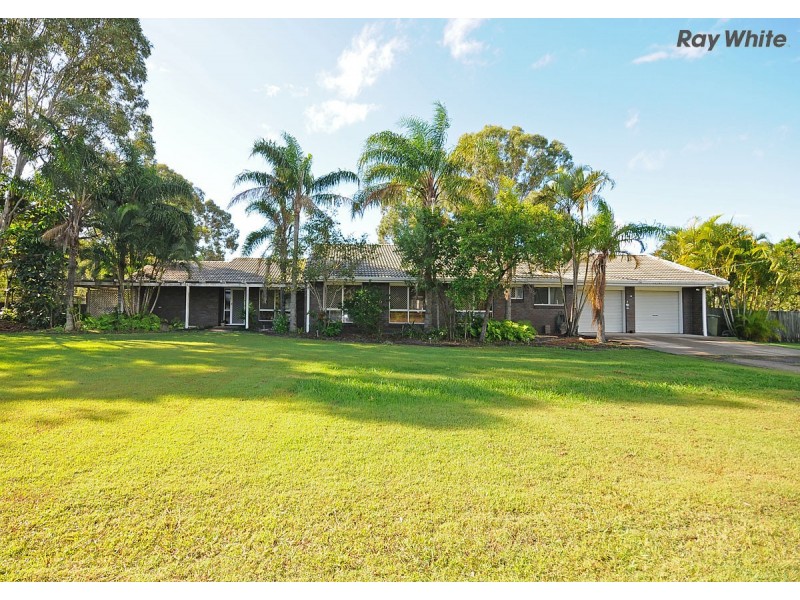 16 Garden Drive, Urangan QLD 4655