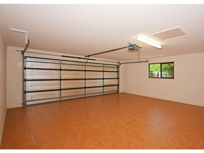 46 Alexander Street, Urangan QLD 4655