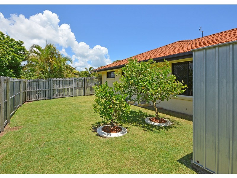 46 Alexander Street, Urangan QLD 4655
