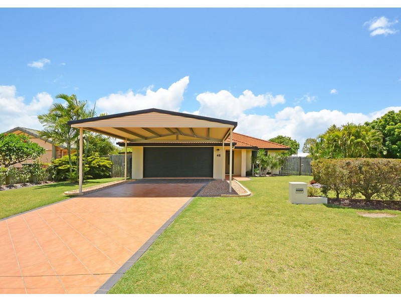 46 Alexander Street, Urangan QLD 4655
