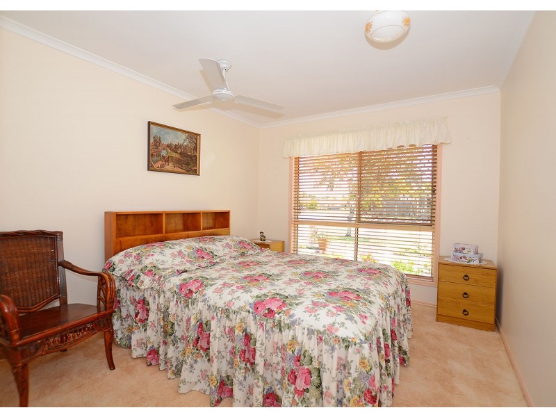 50 Bowerbird Avenue, Eli Waters QLD 4655