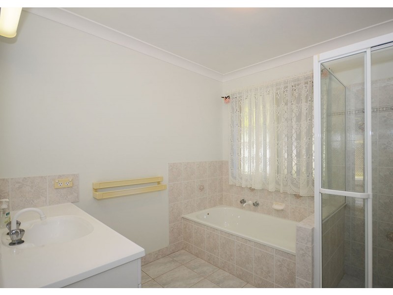 9 Wright Way, Scarness QLD 4655