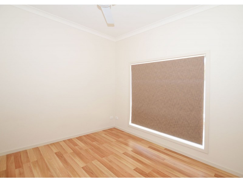 2/5 Pulgul Street, Urangan QLD 4655