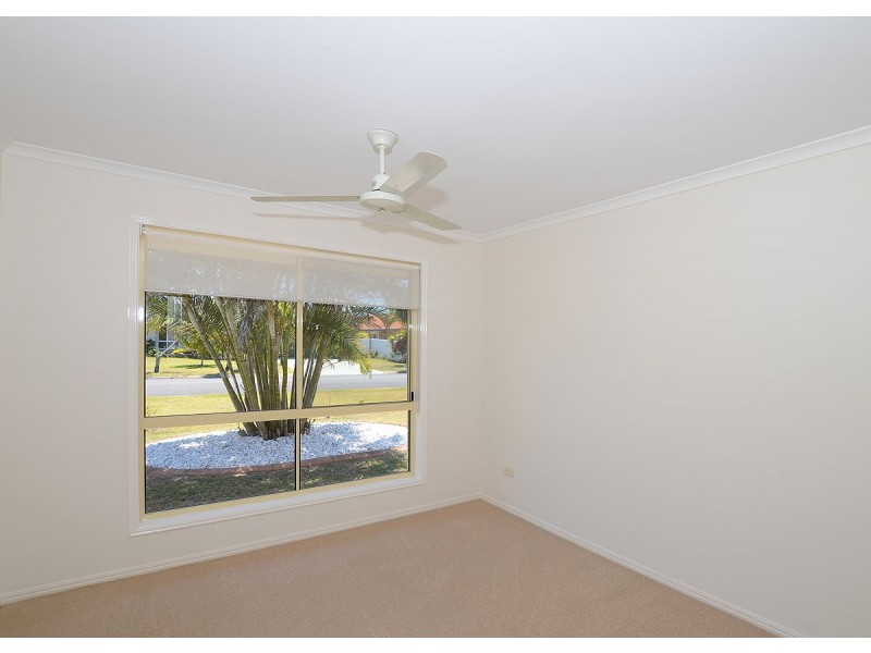 20 Lido Parade, Urangan QLD 4655