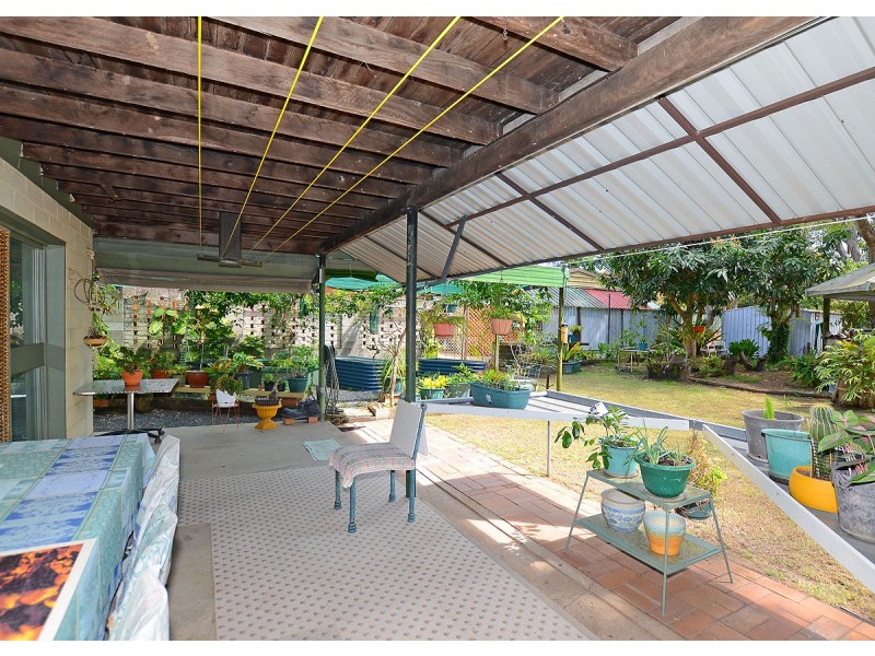 16 Totness Street, Torquay QLD 4655