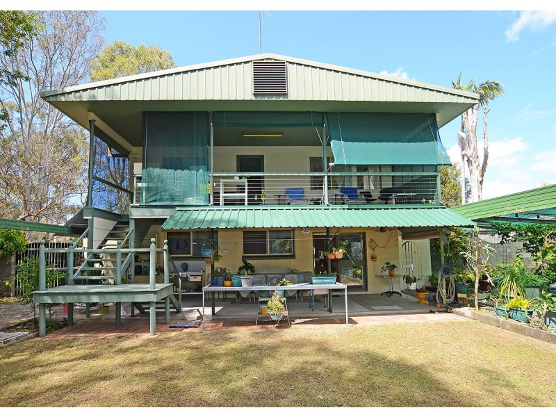 16 Totness Street, Torquay QLD 4655