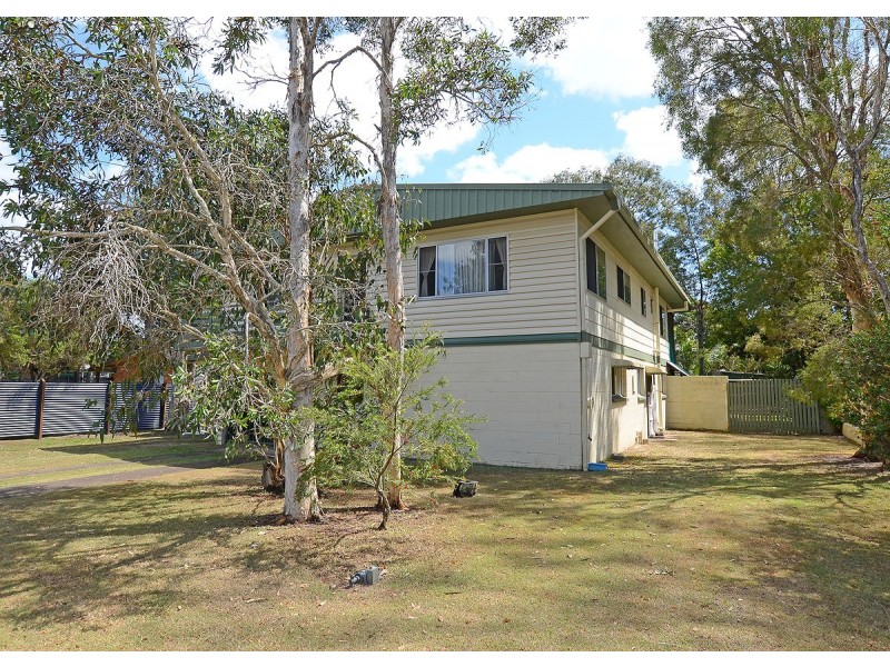 16 Totness Street, Torquay QLD 4655