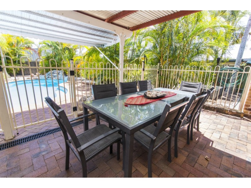 57 Drummond Street, Urangan QLD 4655