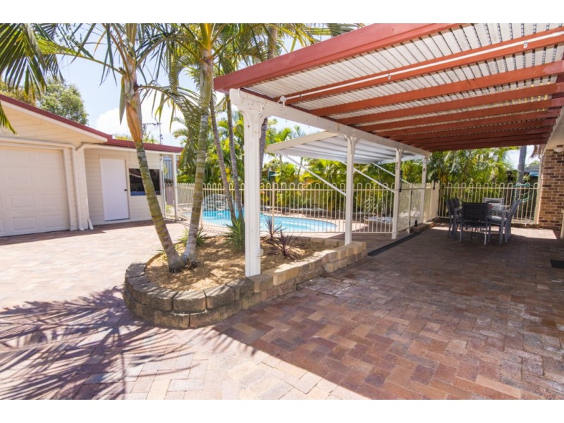 57 Drummond Street, Urangan QLD 4655