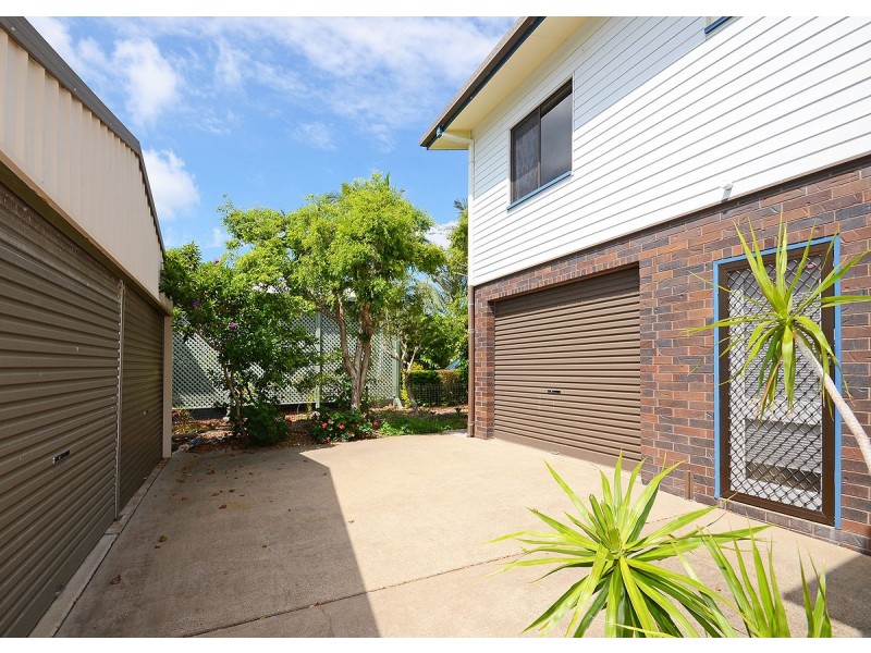 11 Bell Street, Point Vernon QLD 4655
