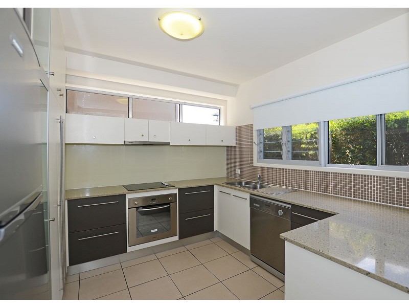 45/136 Pulgul Street, Urangan QLD 4655