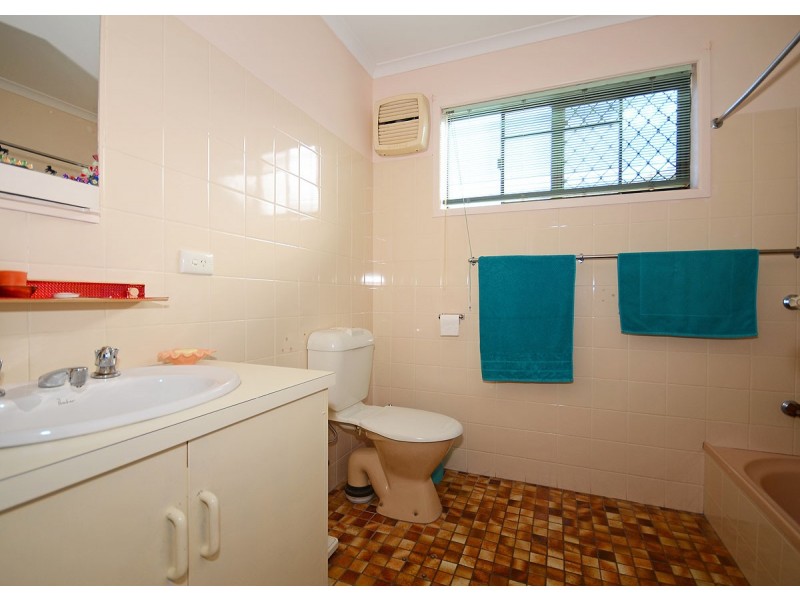 71 Hillcrest Avenue, Scarness QLD 4655
