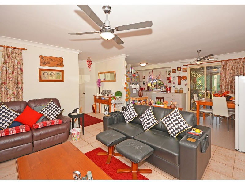 64 Anchorage Cct, Point Vernon QLD 4655