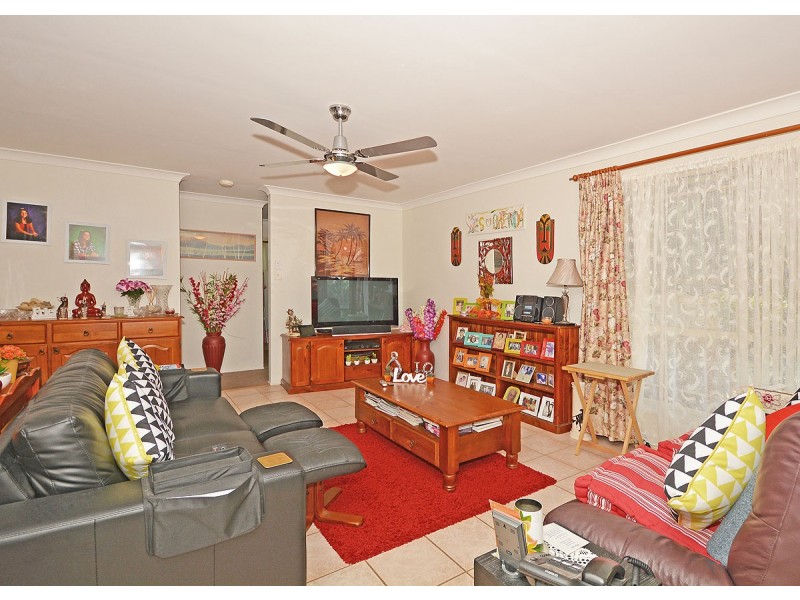64 Anchorage Cct, Point Vernon QLD 4655