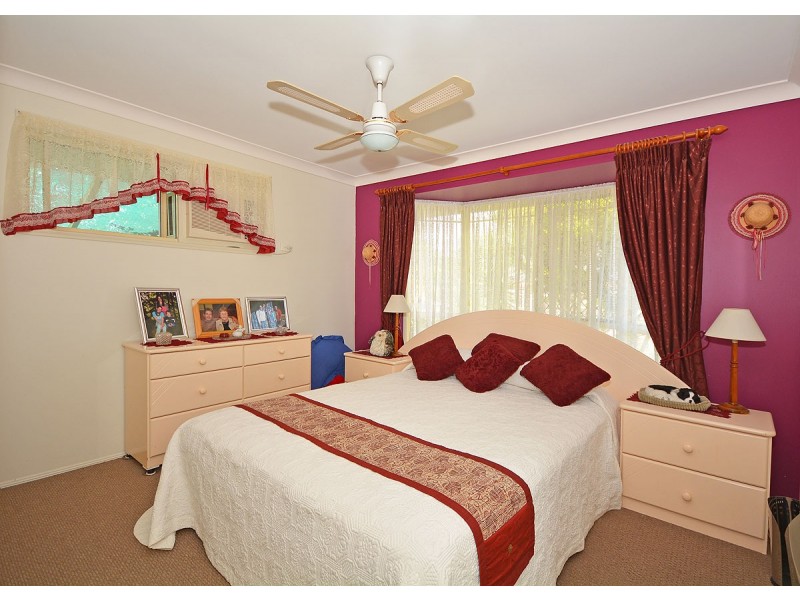 64 Anchorage Cct, Point Vernon QLD 4655