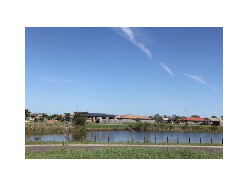 13 Anchorage Circuit, Point Vernon QLD 4655
