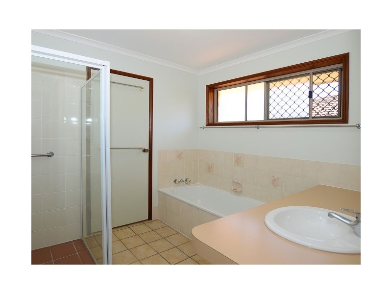 6/230 Torquay Terrace, Torquay QLD 4655