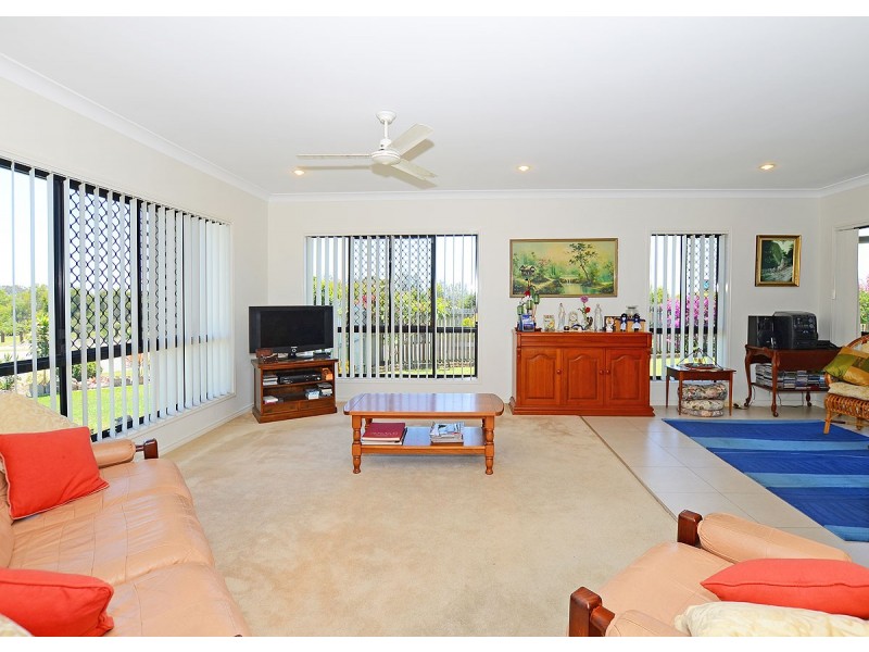 5 Bayridge Heights Drive, Nikenbah QLD 4655