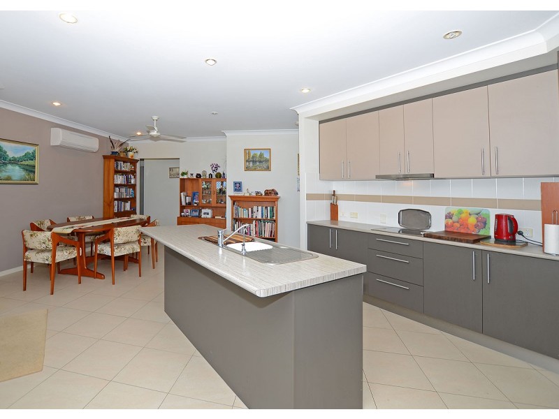 5 Bayridge Heights Drive, Nikenbah QLD 4655