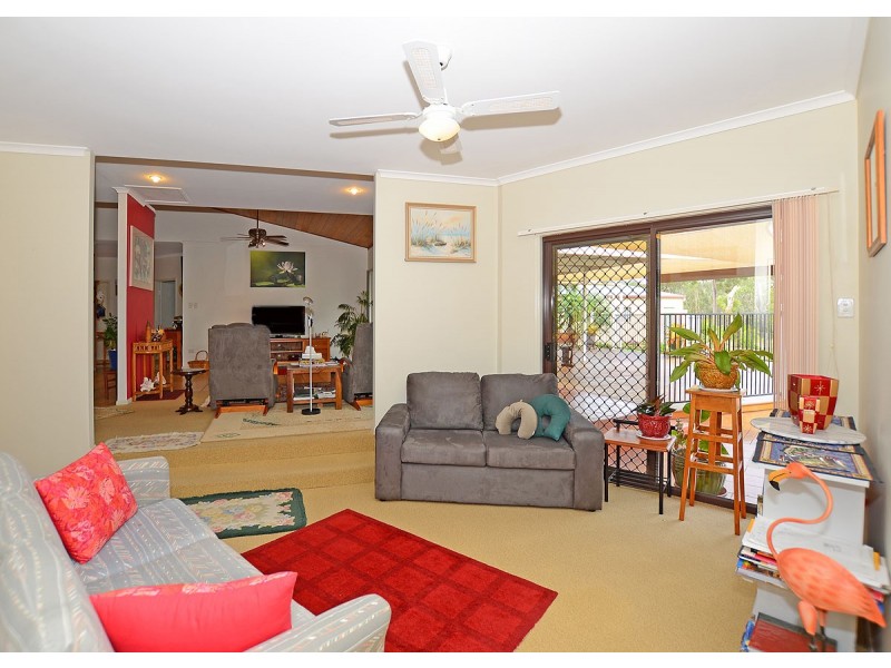 22 Dreamtime Avenue, Burrum Heads QLD 4659