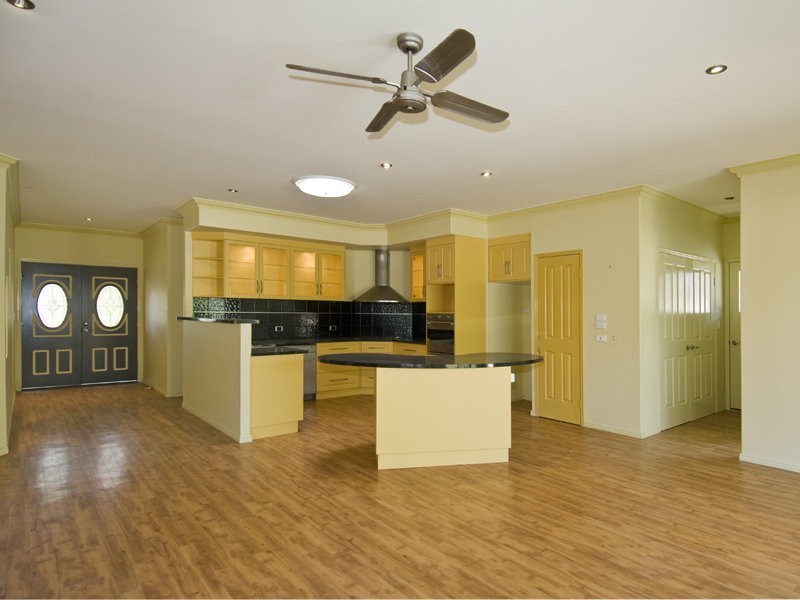 42 Scanlan Street, Sunshine Acres QLD 4655