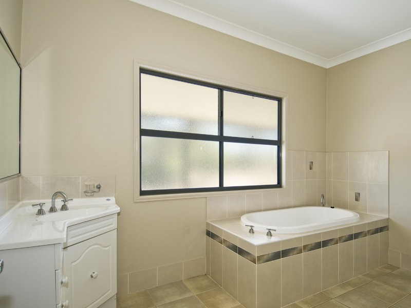 42 Scanlan Street, Sunshine Acres QLD 4655