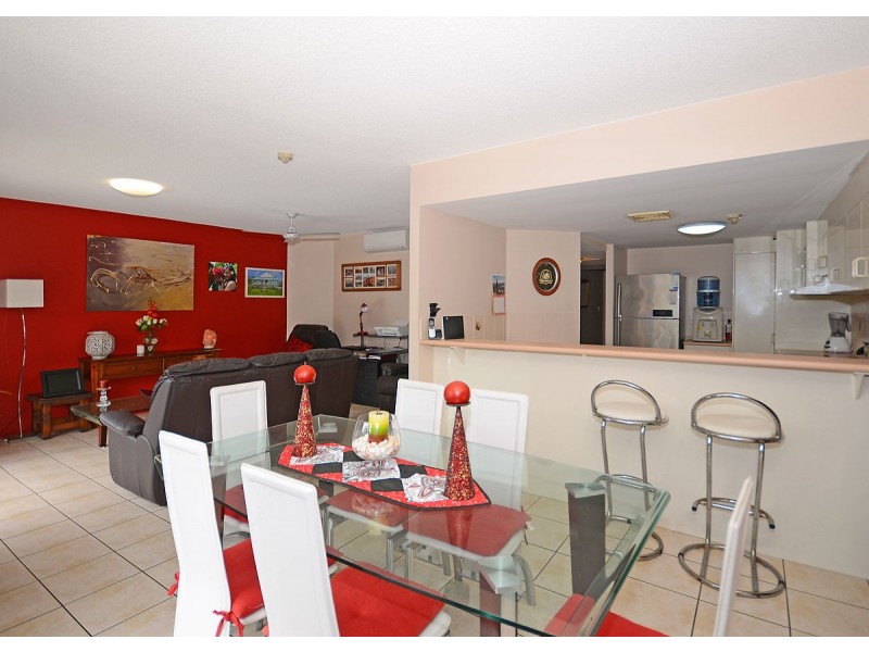 9/397 Esplanade, Torquay QLD 4655