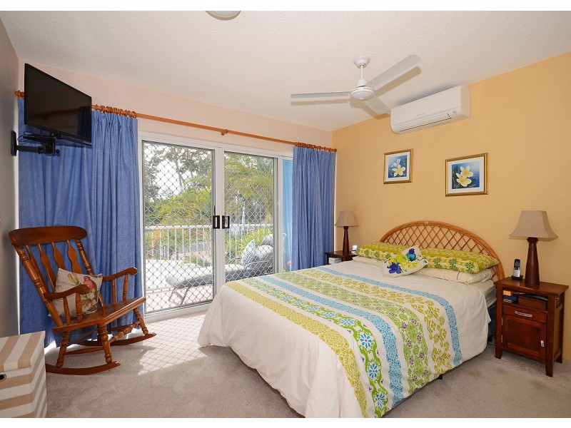 9/397 Esplanade, Torquay QLD 4655