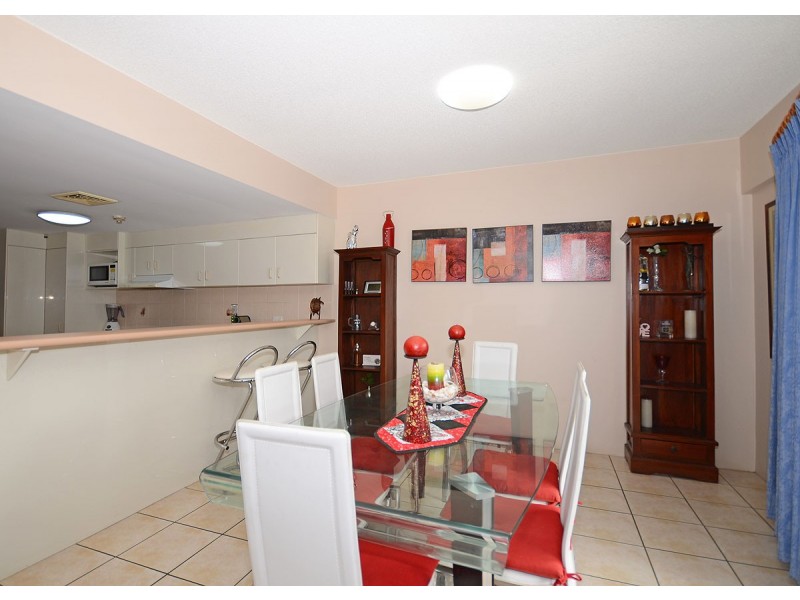 9/397 Esplanade, Torquay QLD 4655