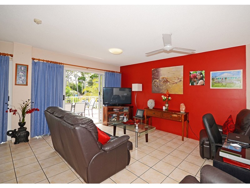 9/397 Esplanade, Torquay QLD 4655