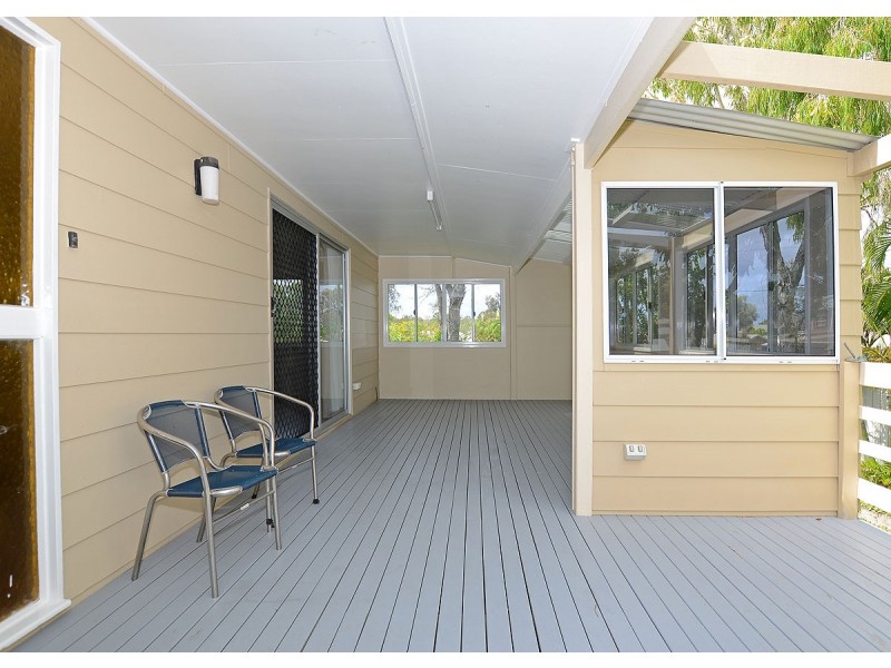 94 Bideford Street, Torquay QLD 4655