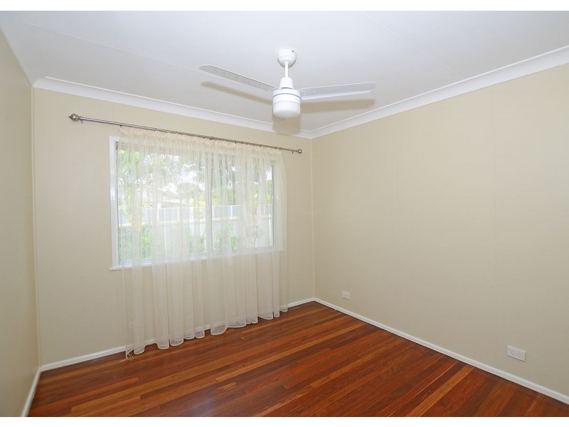 94 Bideford Street, Torquay QLD 4655