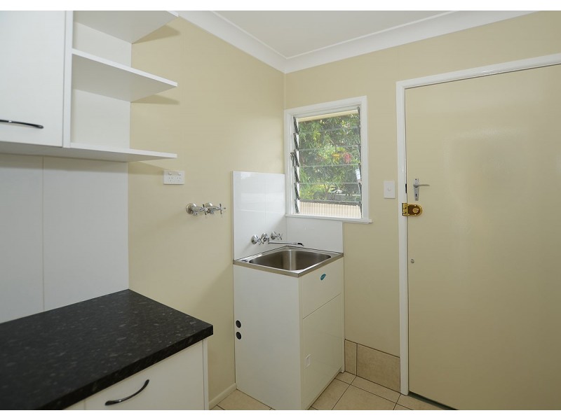 94 Bideford Street, Torquay QLD 4655