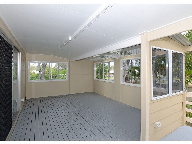 94 Bideford Street, Torquay QLD 4655