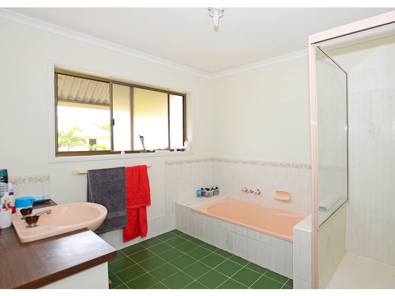 28 Rohan Way, Kawungan QLD 4655