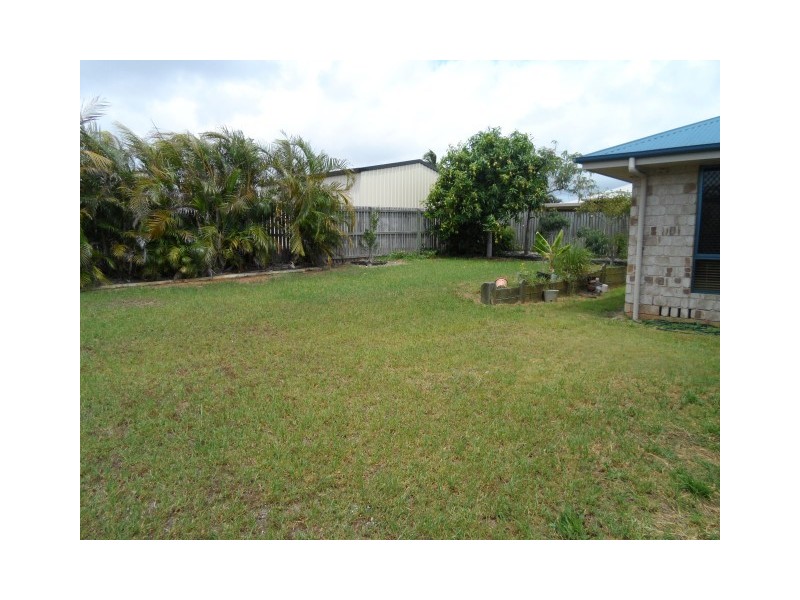 4 Heather Way, Urraween QLD 4655