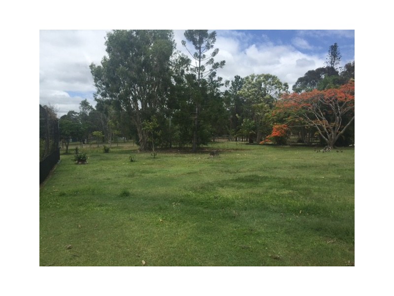 25 B Senorita Parade, Urangan QLD 4655
