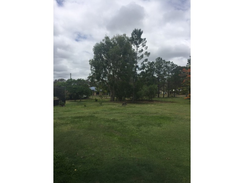 25 B Senorita Parade, Urangan QLD 4655
