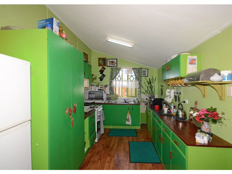 13 Andrew Street, Pialba QLD 4655