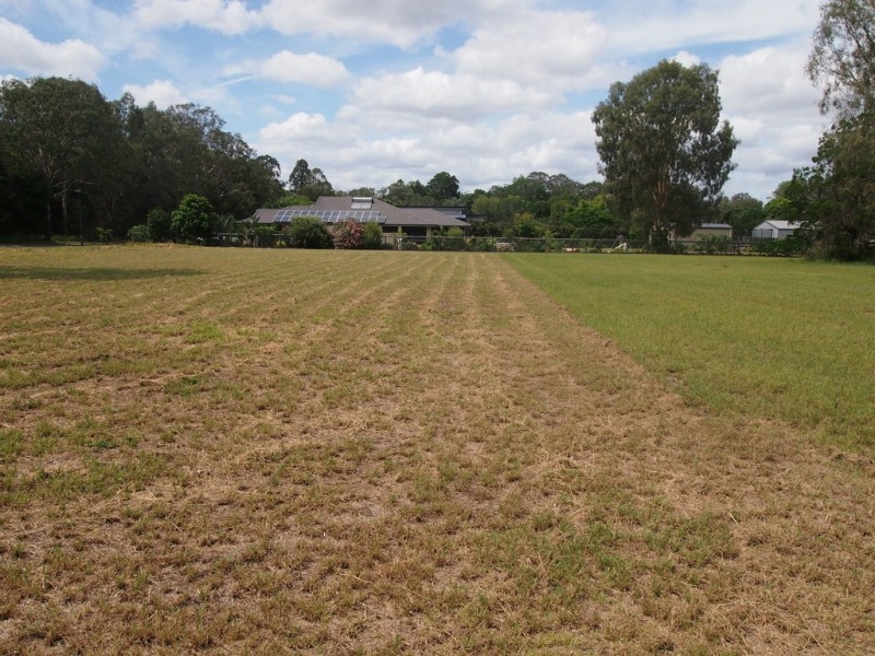 2 Dundowran Beach Esplanade, Dundowran Beach QLD 4655
