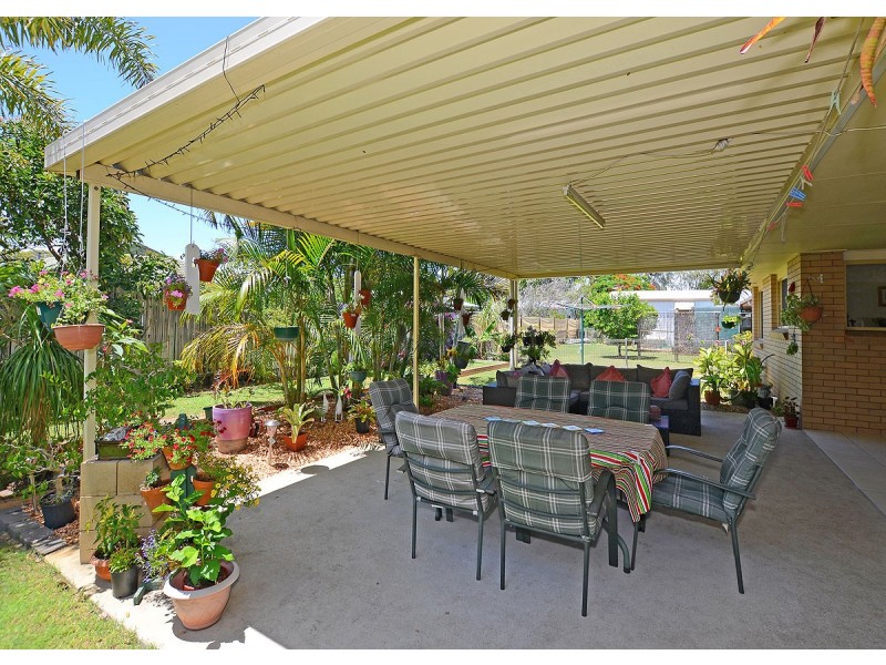 22 Gibbs Street, Urangan QLD 4655