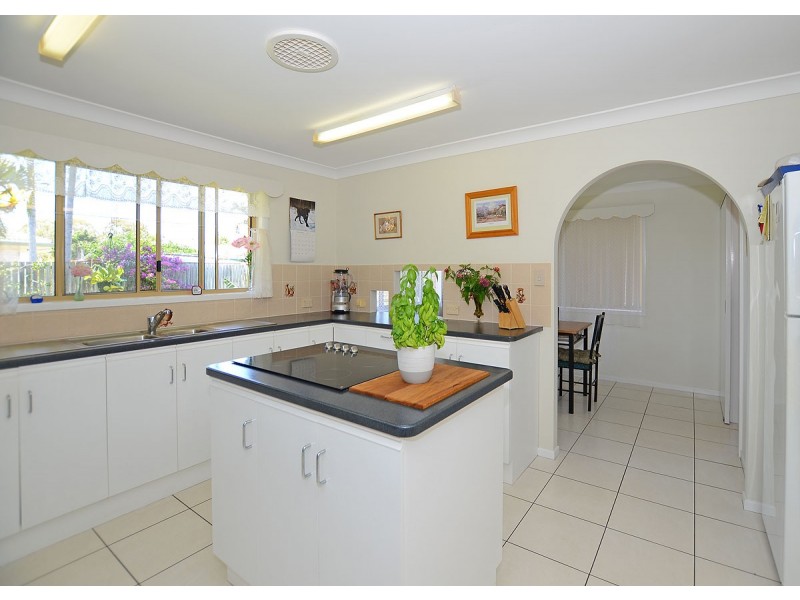 22 Gibbs Street, Urangan QLD 4655