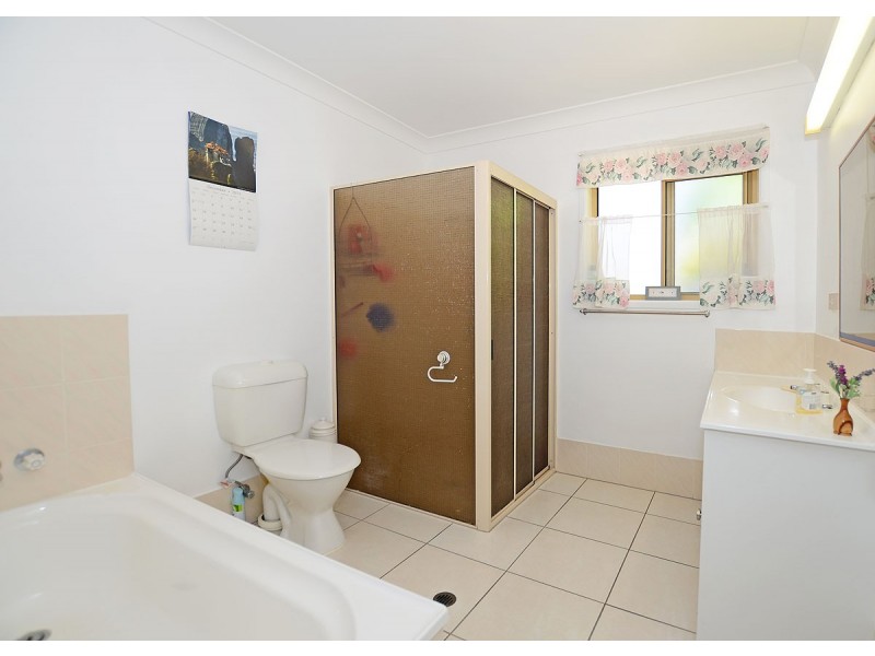 22 Gibbs Street, Urangan QLD 4655