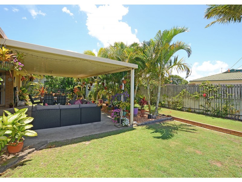 22 Gibbs Street, Urangan QLD 4655