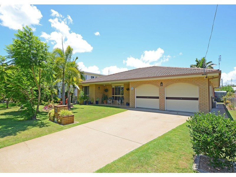 22 Gibbs Street, Urangan QLD 4655