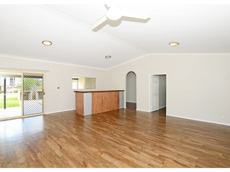 124 Craignish Road, Dundowran QLD 4655