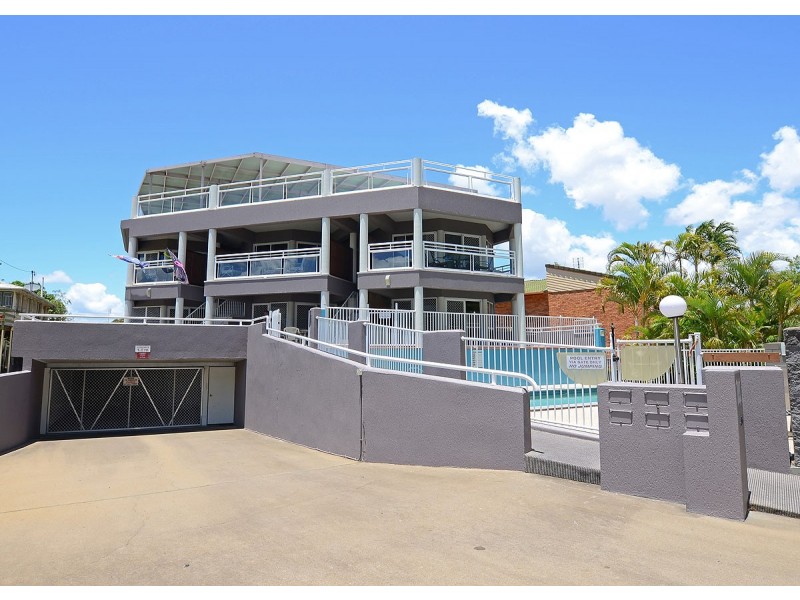 3/438 Esplanade, Torquay QLD 4655