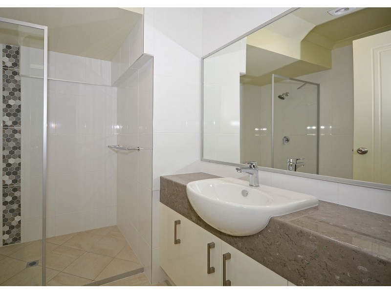 4/41 Beach Road, Pialba QLD 4655