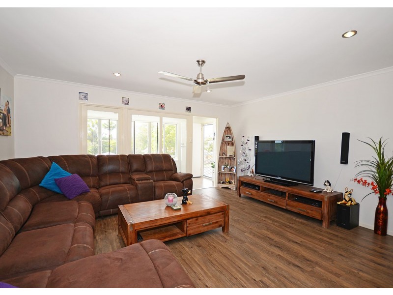 11 Winbirra Way, Scarness QLD 4655
