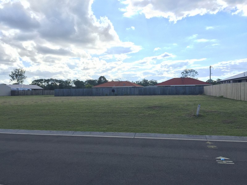 6 Silverleaf Terrace, Toogoom QLD 4655